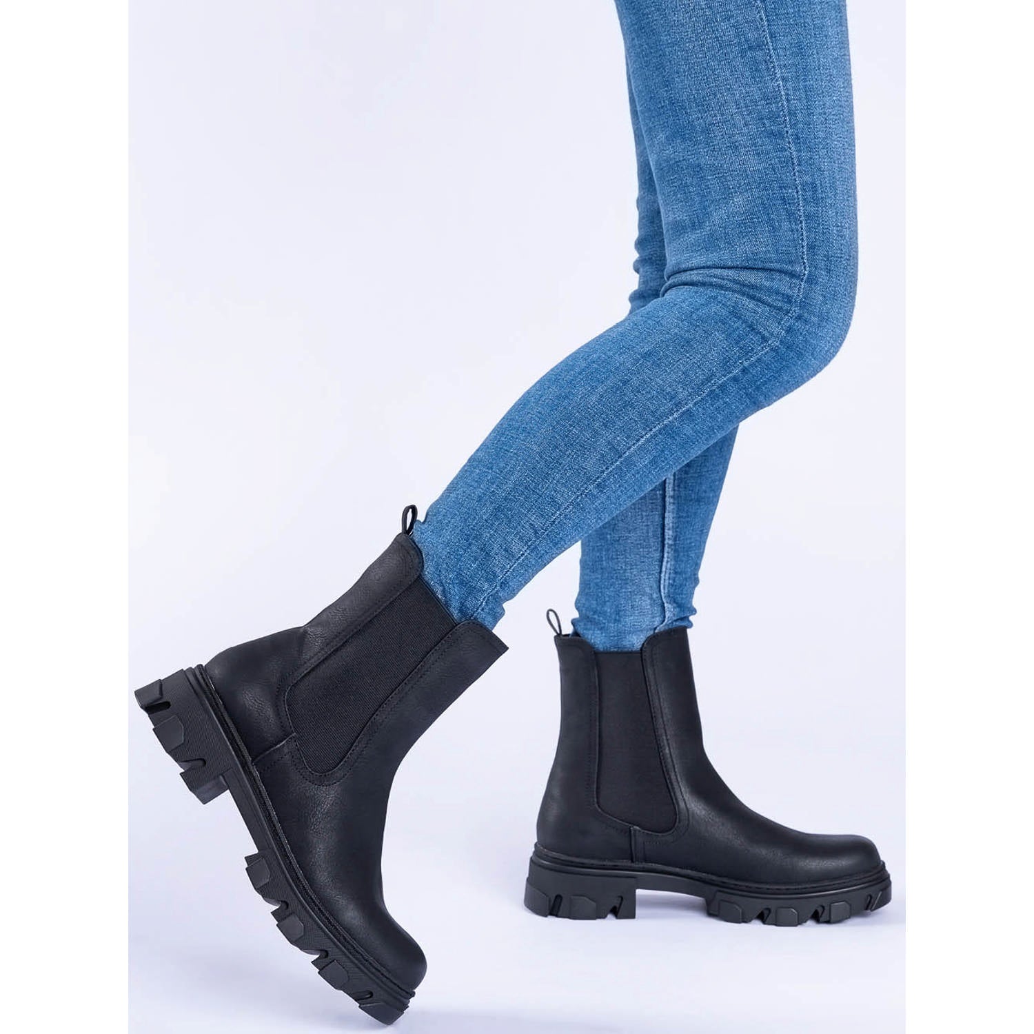 Caprera Schwarz/Schwarz