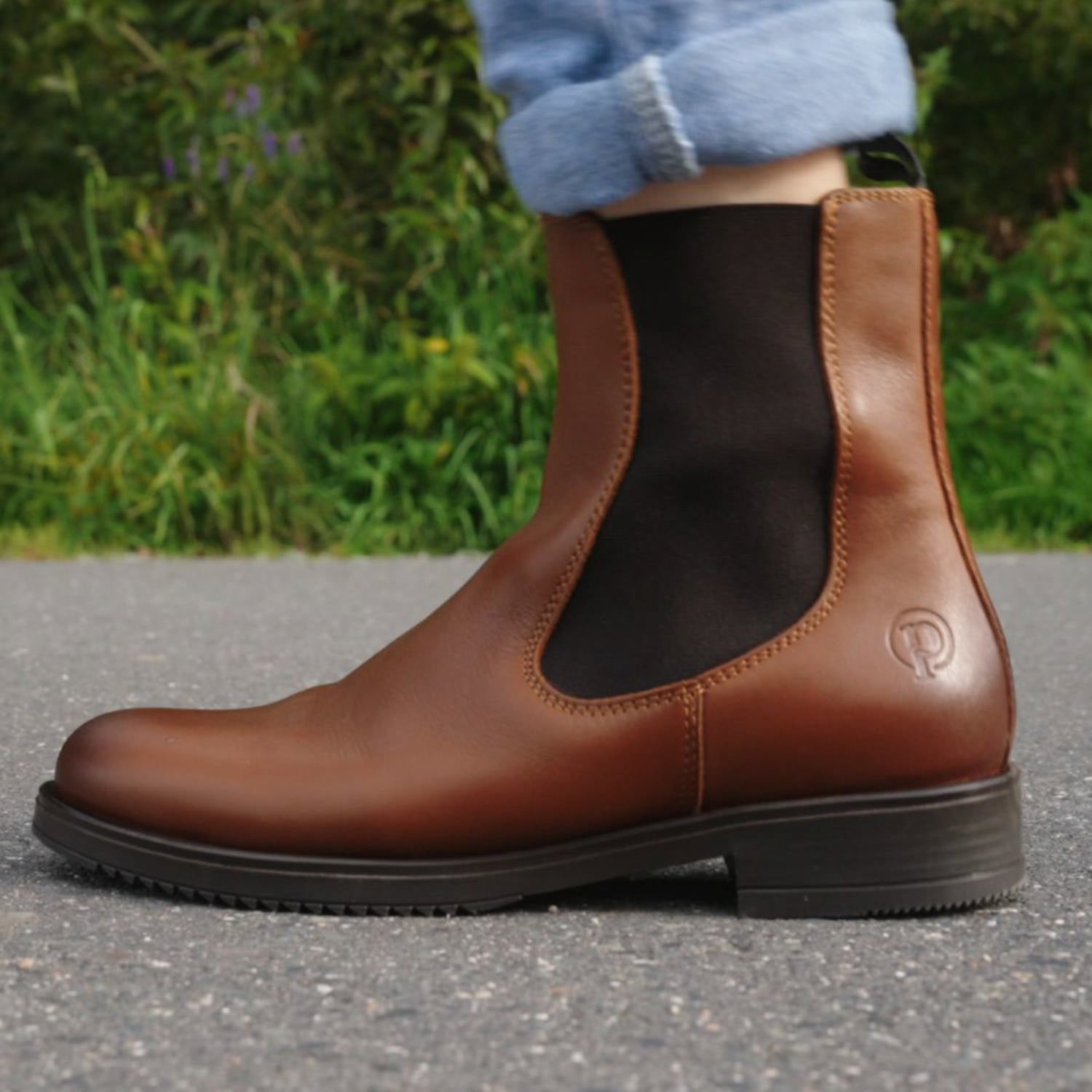 Paros P Hellbraun/Braun