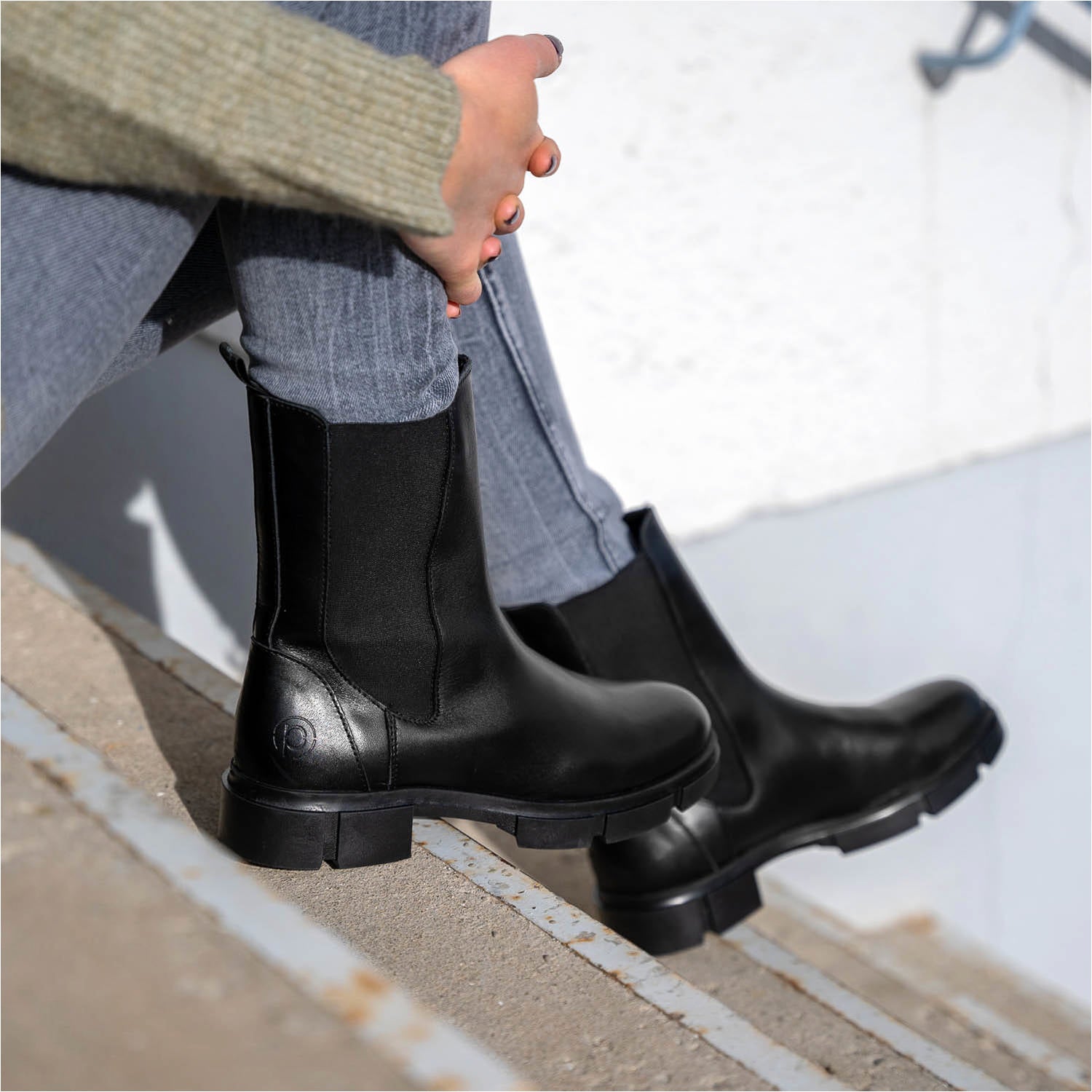 Syros Schwarz/Schwarz