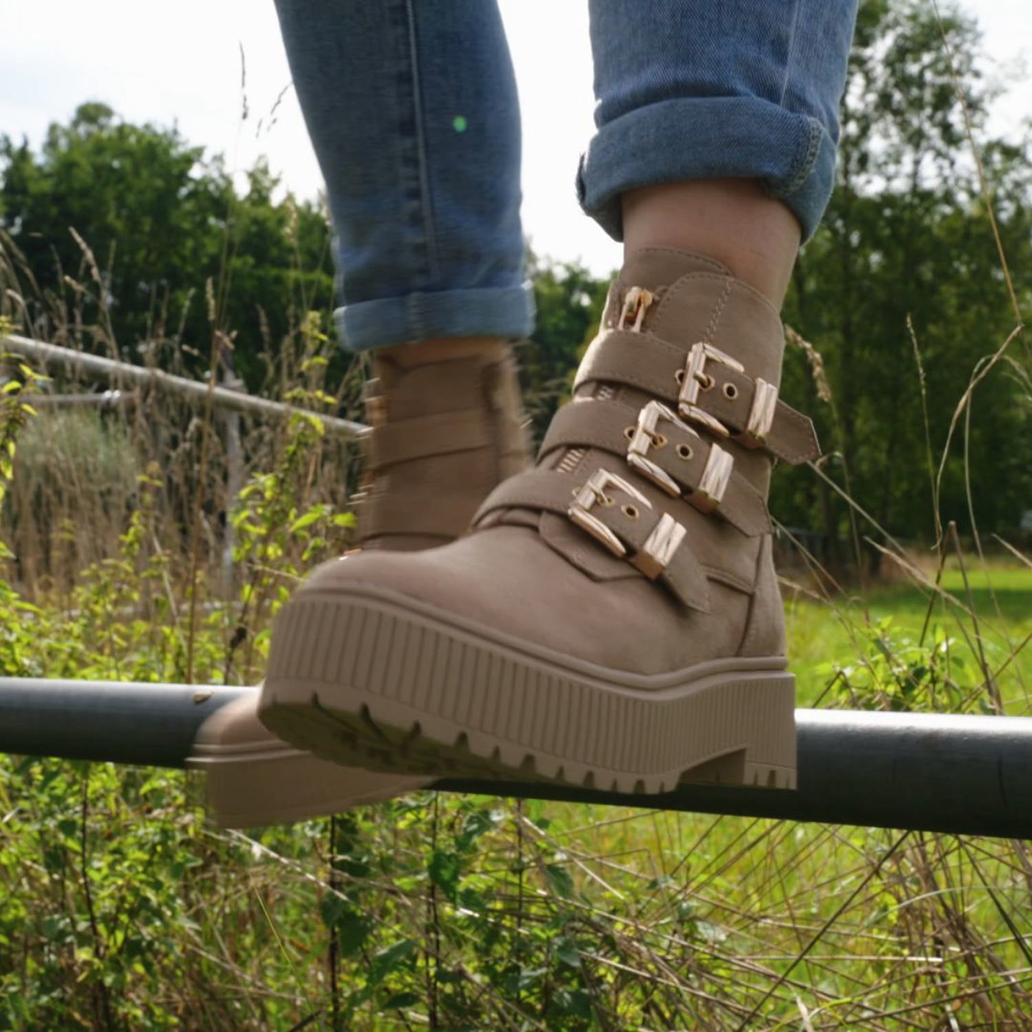 Beyeal Beige