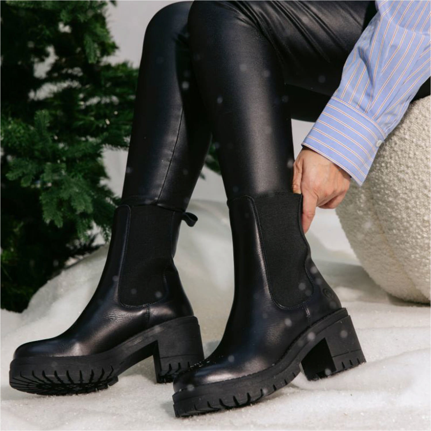 Nelma by Sila Sahin Schwarz