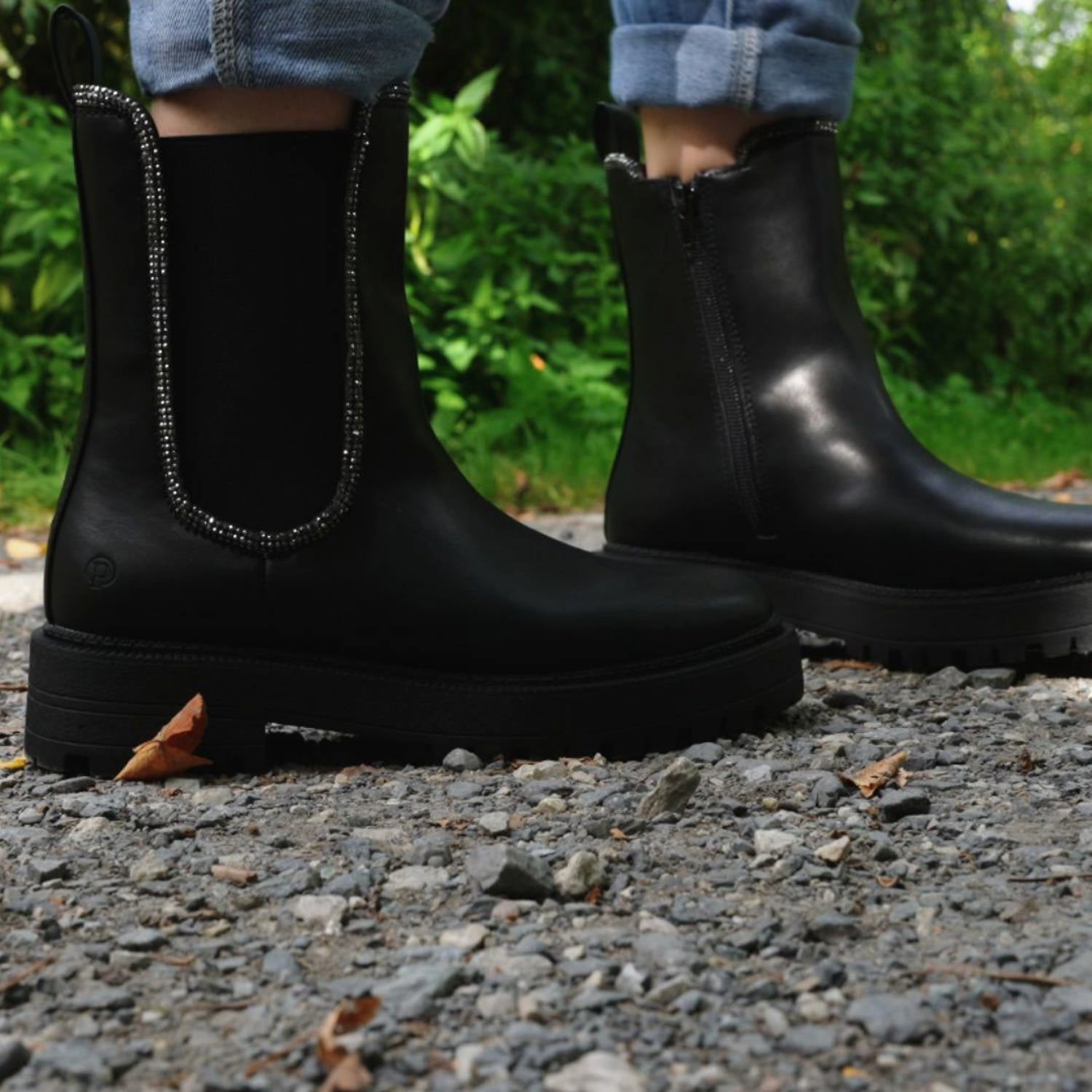 Vuzor by Sila Sahin Schwarz