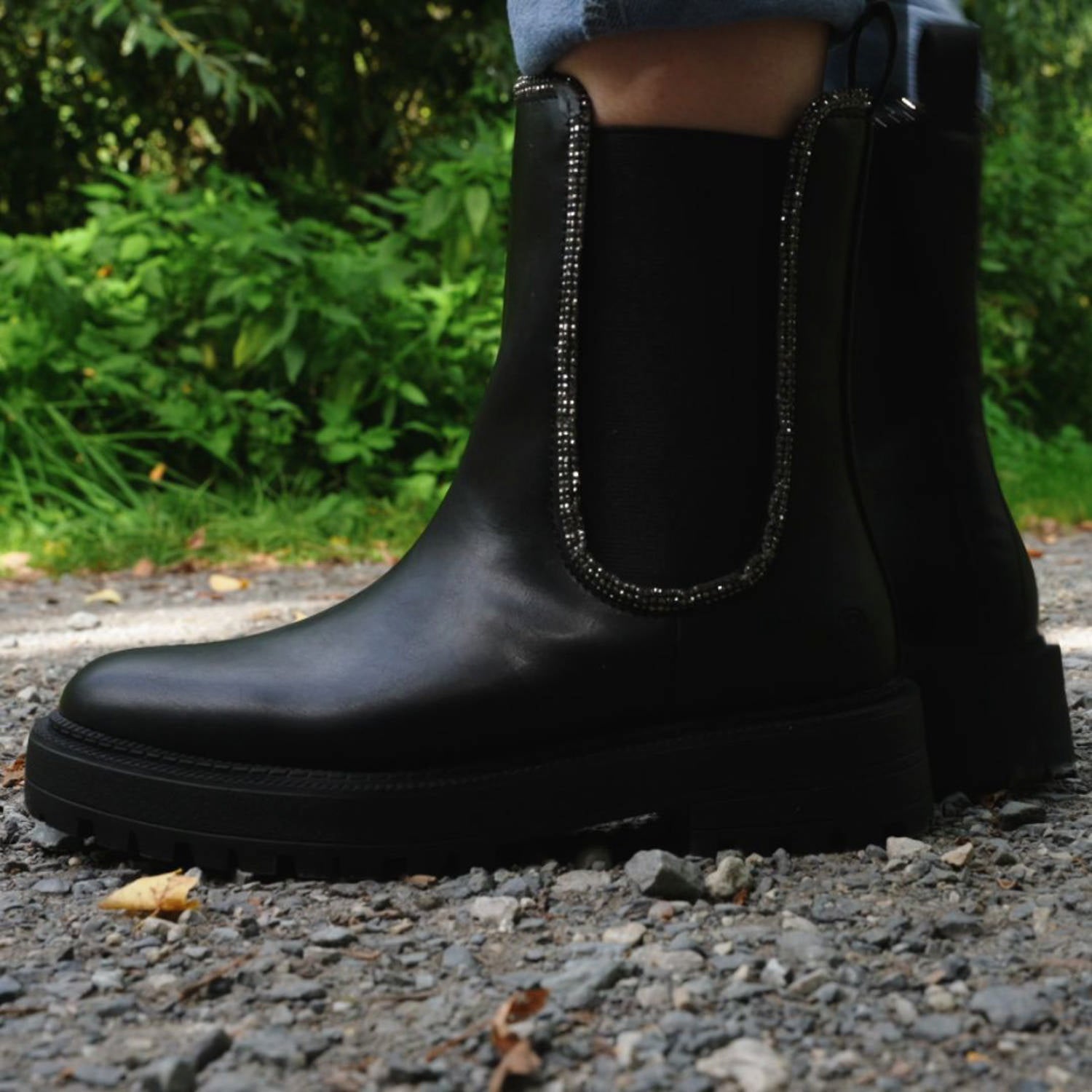 Vuzor by Sila Sahin Schwarz