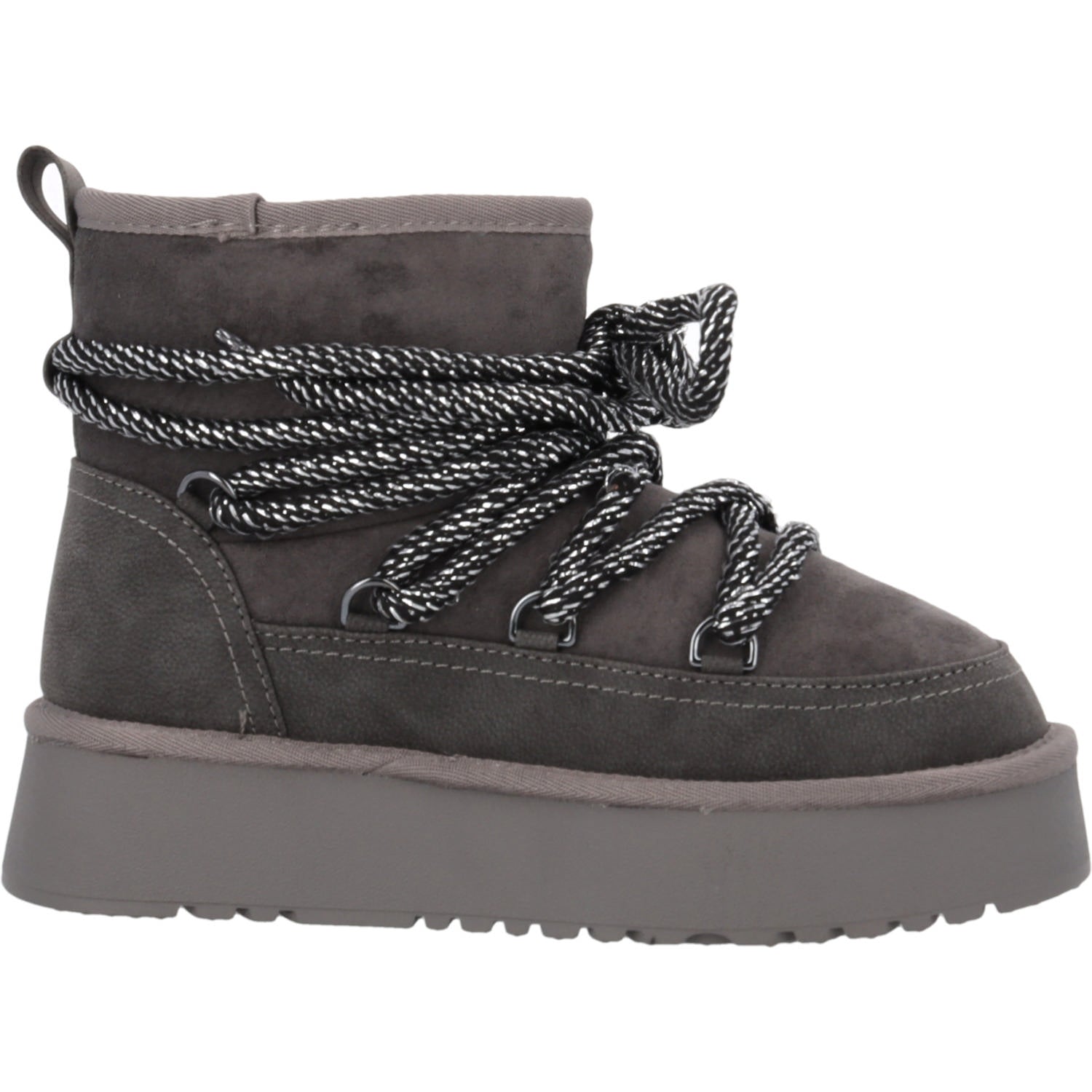 Parona by Sila Sahin Grau