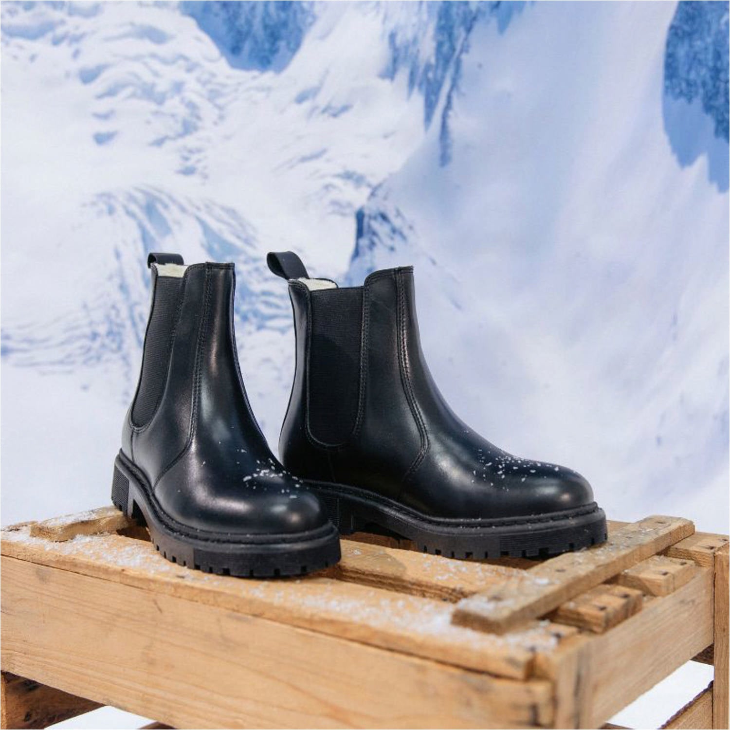 Alicudi Schwarz Matt/Schwarz