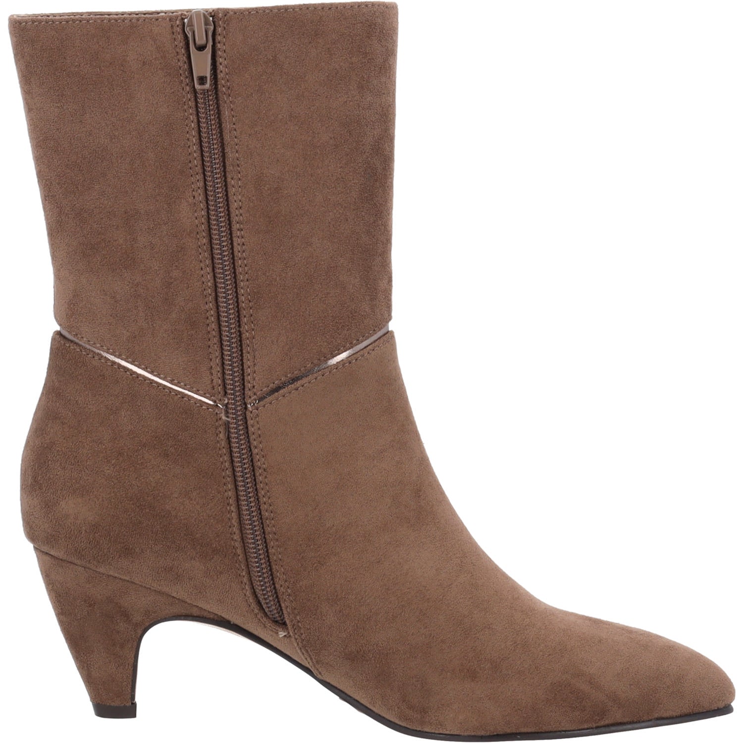 Nianys by Sila Sahin Sand