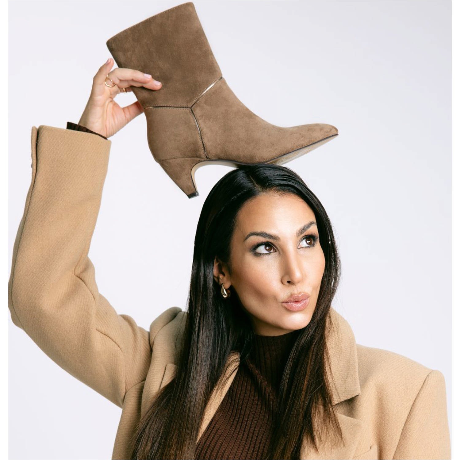 Nianys by Sila Sahin Sand