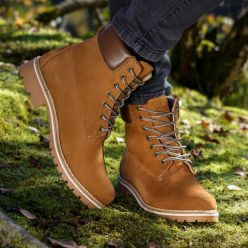 STIEFEL & BOOTS